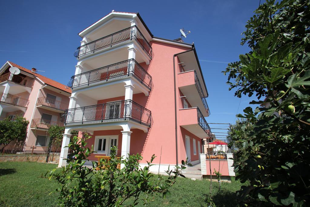 Apartments Villa Dalmazia تروغير الغرفة الصورة